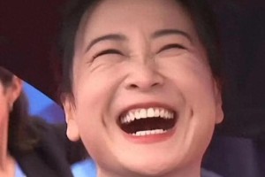 贾玲：从喜剧天后到影坛女神的传奇之路