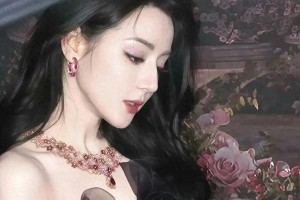 迪丽热巴黑金造型引热议：完美人设背后的真实困境