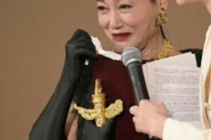 老戏骨实力碾压流量明星？张译惠英红华表奖获奖解析