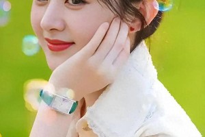 赵丽颖带儿子返沪同框温馨，或将与王一博合作央视新剧