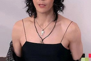 向佐造型剧变引婚姻猜测 郭碧婷豪门生活现迷雾